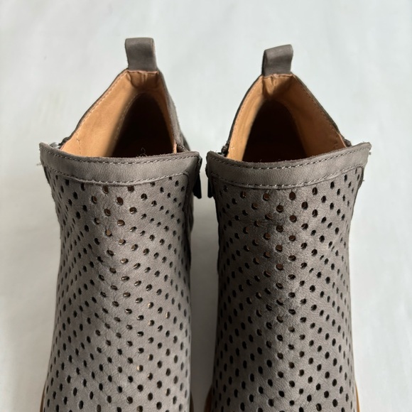 Lucky Brand Basel Double Zip Block Heel Perforated Ankle Booties Dark Stone 7M - Picture 6 of 17